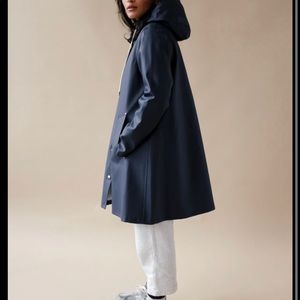 Stutterheim Mosebacke Raincoat Navy